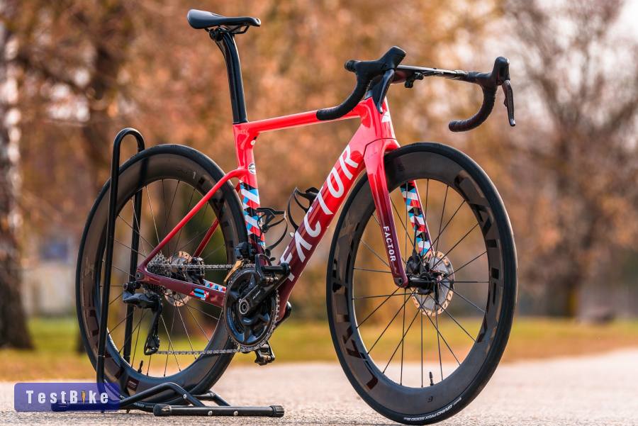 Factor Ostro V A M (52) full karbon országúti kerékpár