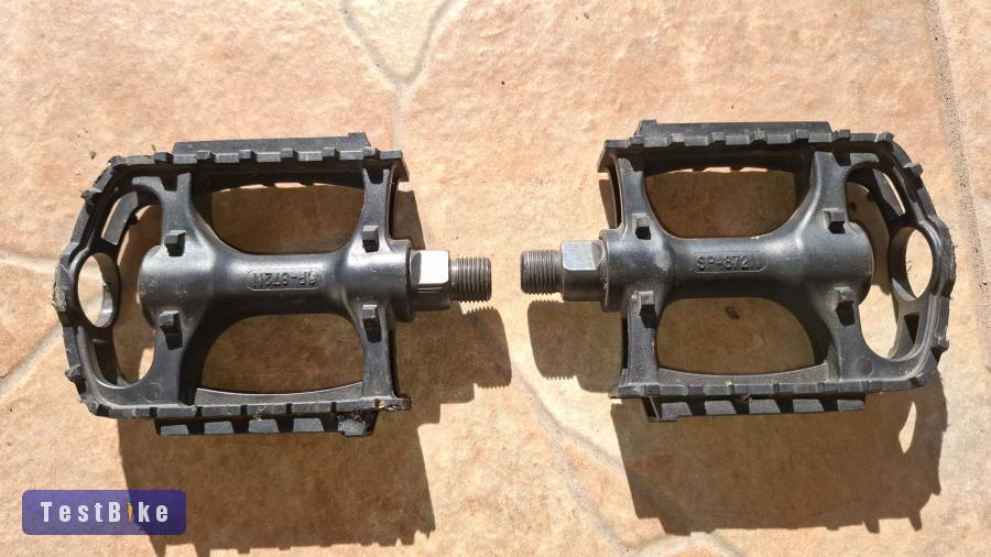 Fekete platformpedálok (SP-872N)