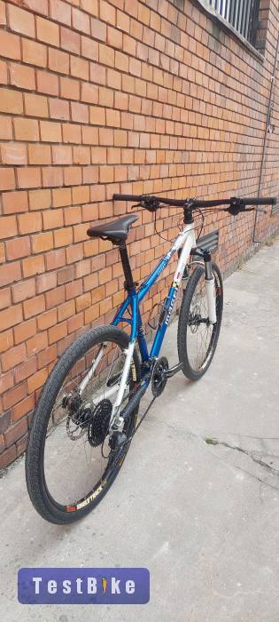 Felújitott Magellán Serpens 26