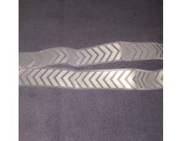 Fényvisszaverő láthatósági matrica ruhára táskára 100cm 