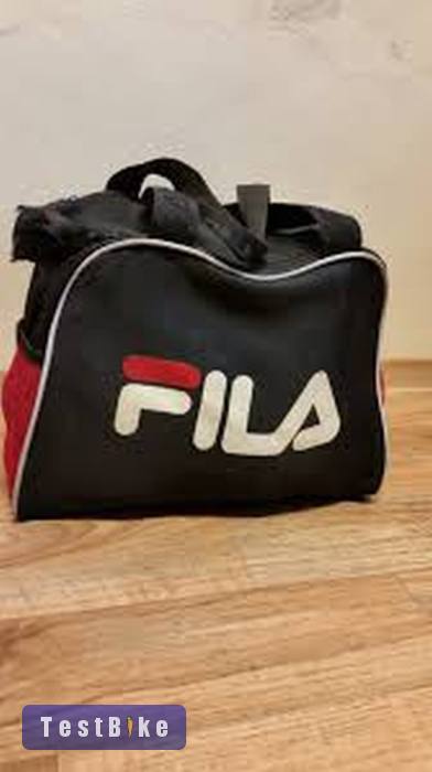 Fila sporttáska edzőtáska hibátlan kis méretű