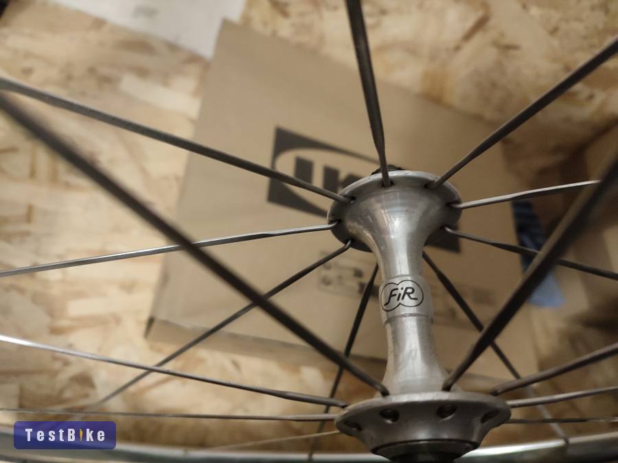 Fir Rialto országúti kerékszett 