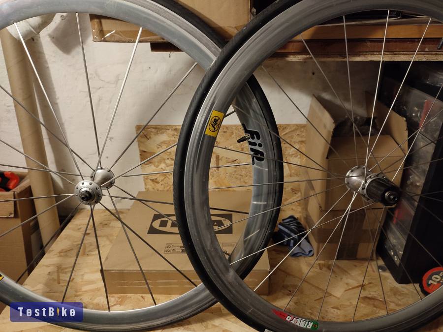 Fir Rialto országúti kerékszett 