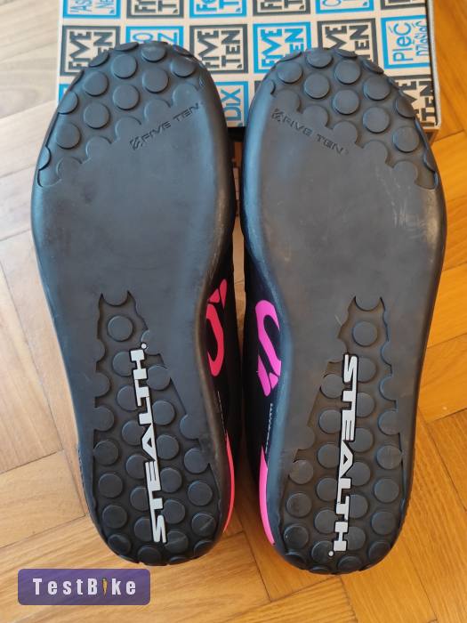 Five Ten Freerider Contact 42 mtb cipő flat pedálhoz