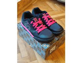 Five Ten Freerider Contact 42 mtb cipĆ flat pedĂĄlhoz