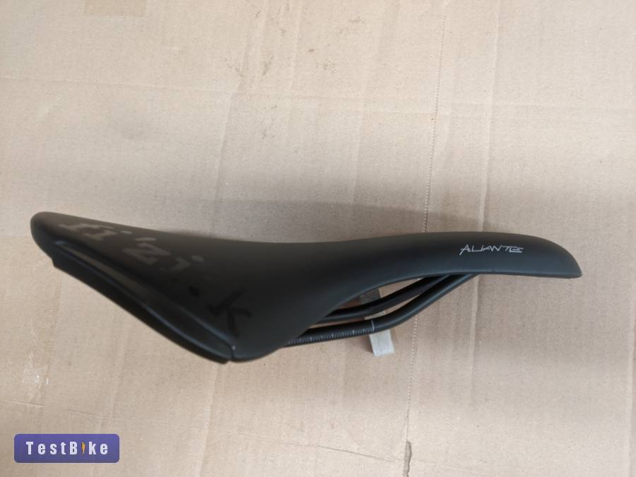 Nyereg újszerű Fizik Aliante 