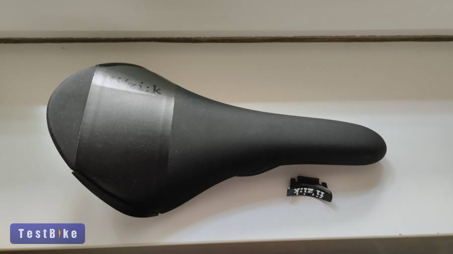 Fizik Aliante R5 Giant Contact Racing országúti nyergek 