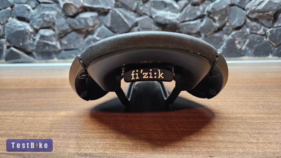 Fizik Aliante R5 S-alloy nyereg 