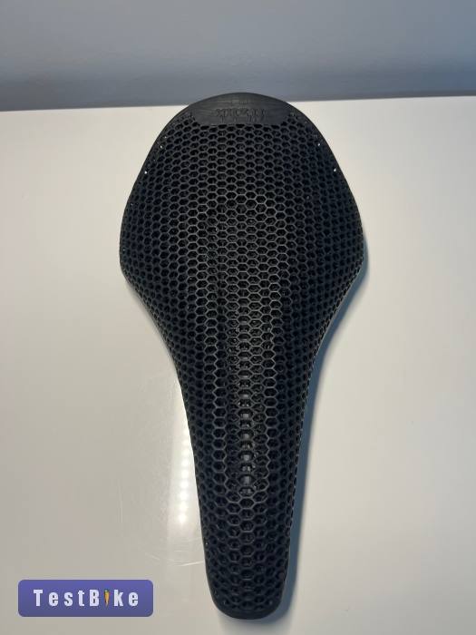 Fizik Argo 3D carbon nyereg