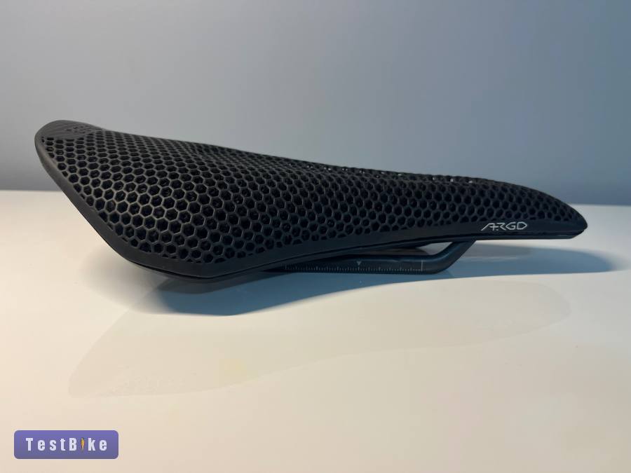Fizik Argo 3D carbon nyereg