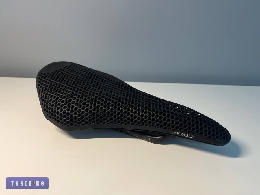 Fizik Argo 3D carbon nyereg