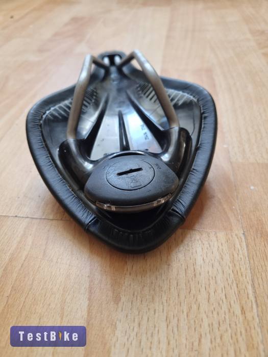 Fizik Arione cx nyereg 