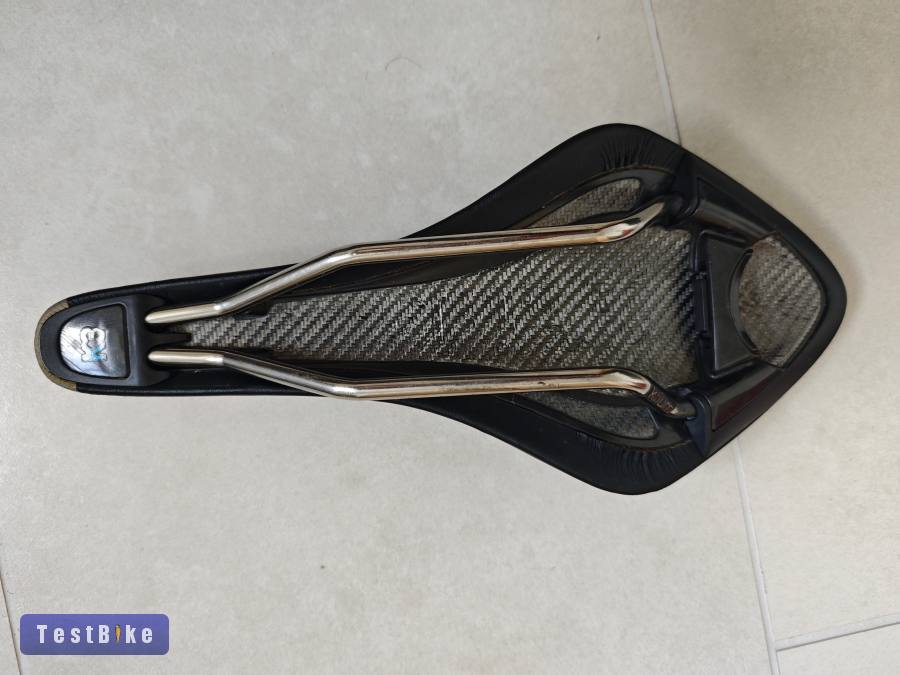 Fizik Arione K3 országúti / triatlon nyereg