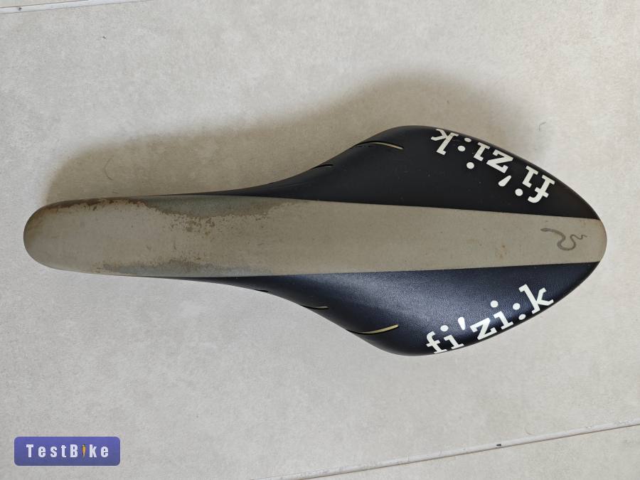 Fizik Arione K3 országúti / triatlon nyereg