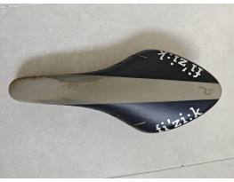 Fizik Arione K3 országúti / triatlon nyereg