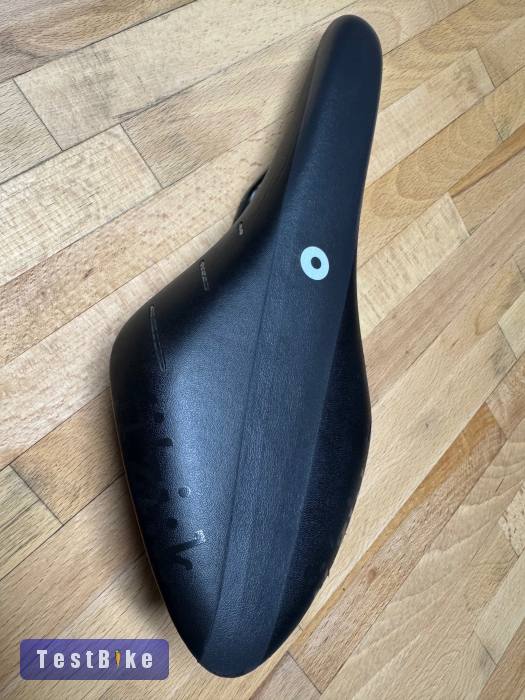 Fizik Arione R3 Carbon 167g nyereg