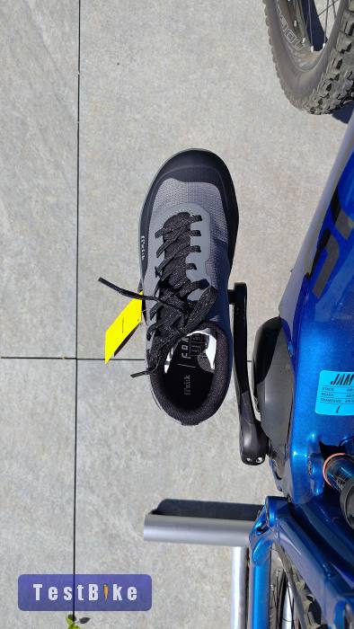 Fizik Gravita Versor Flat kerékpáros cipő 