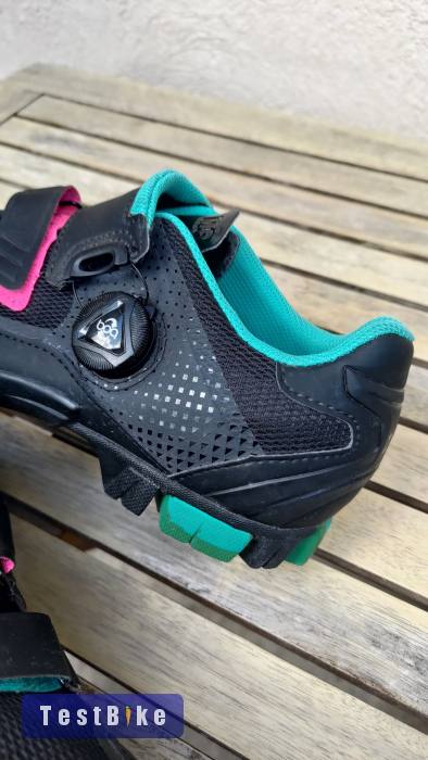 Fizik M6B Donna női MTB SPD kerékpáros cipő EU40,5