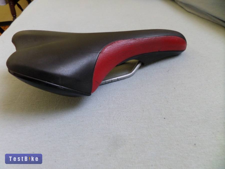 Fizik nisene cr-mo pálcás nyereg