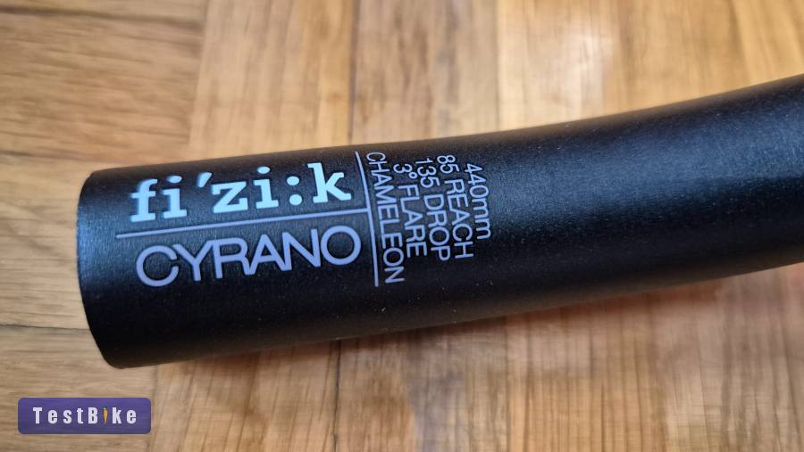 Fizik országúti kormány