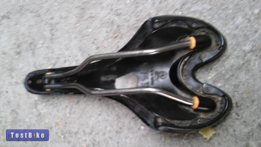 Fizik Pavé és Pavé CX nyereg eladó