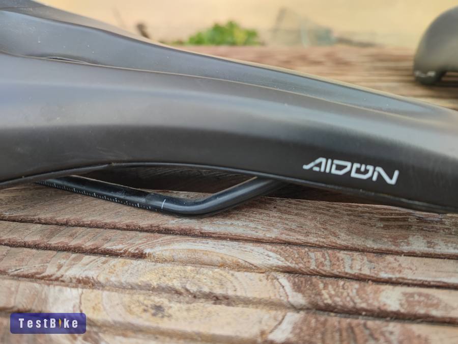 Fizik Terra Aidon nyereg 