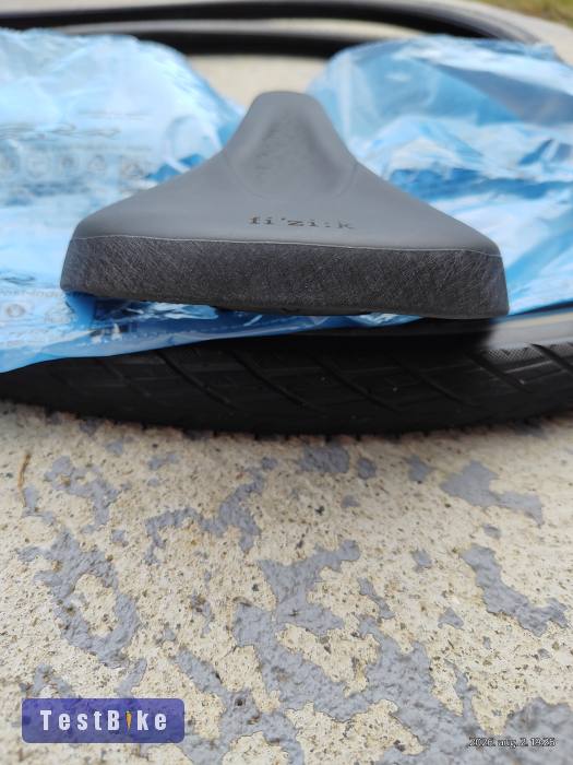 Fizik Terra Alpaca X5 MTB nyereg (145 mm) – Újszerű, karcmen