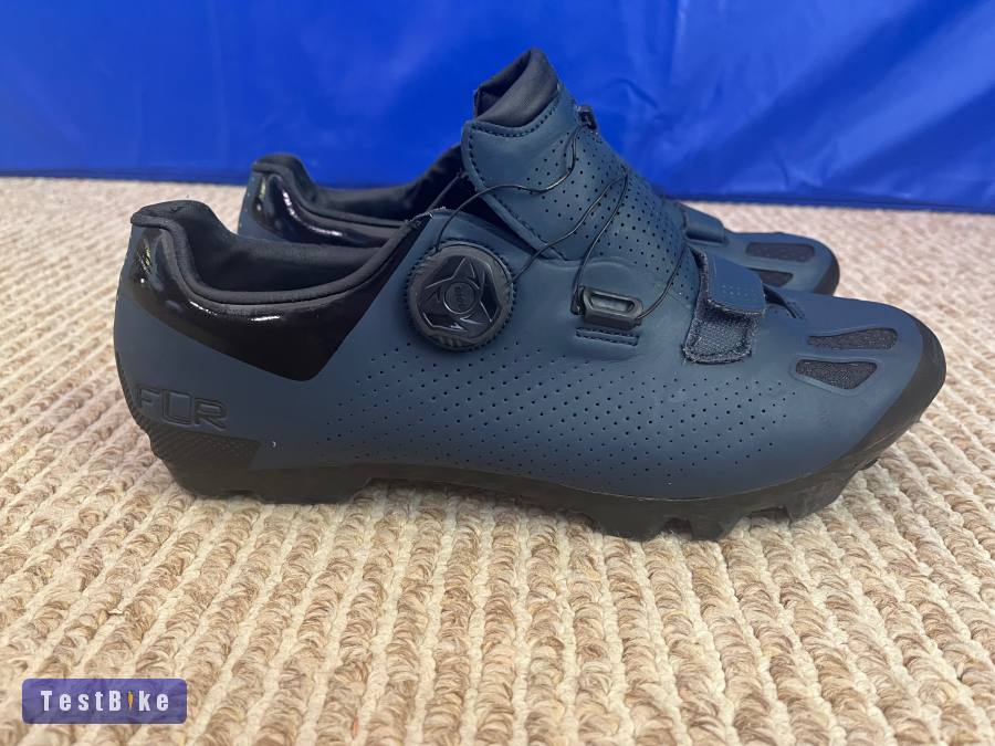 FLR F-70 MTB XC/gravel 44-es cipő szép állapotban