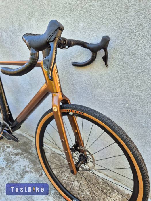 Focus Atlas 8.9 Carbon Gravel Sram AXS 1x12 Rival XL 2025