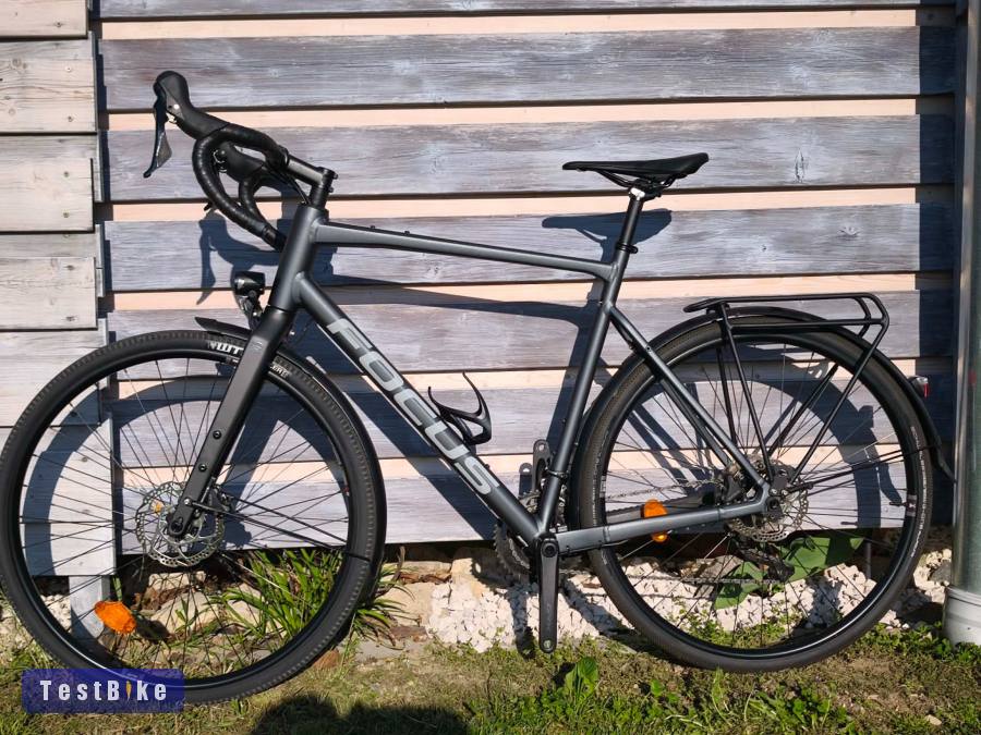 FOCUS ATLAS Gravel, Shimano GRX 2x10, sárvédő/világítás     