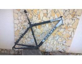 Focus Black Rider 26" alu váz