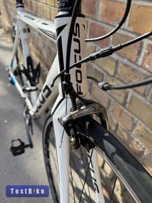 Focus Culebro országúti kerékpár 52 cm (157–168 cm)