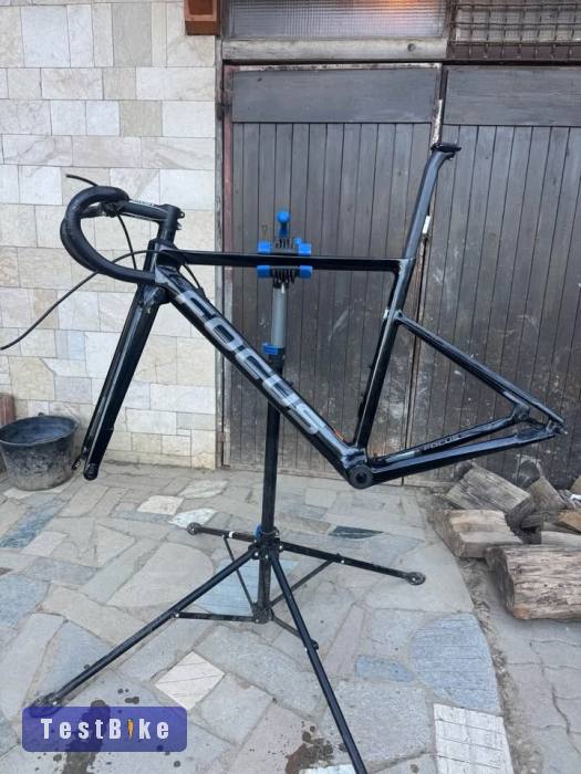 Focus isalco max fullcarbon (170cm alatt)