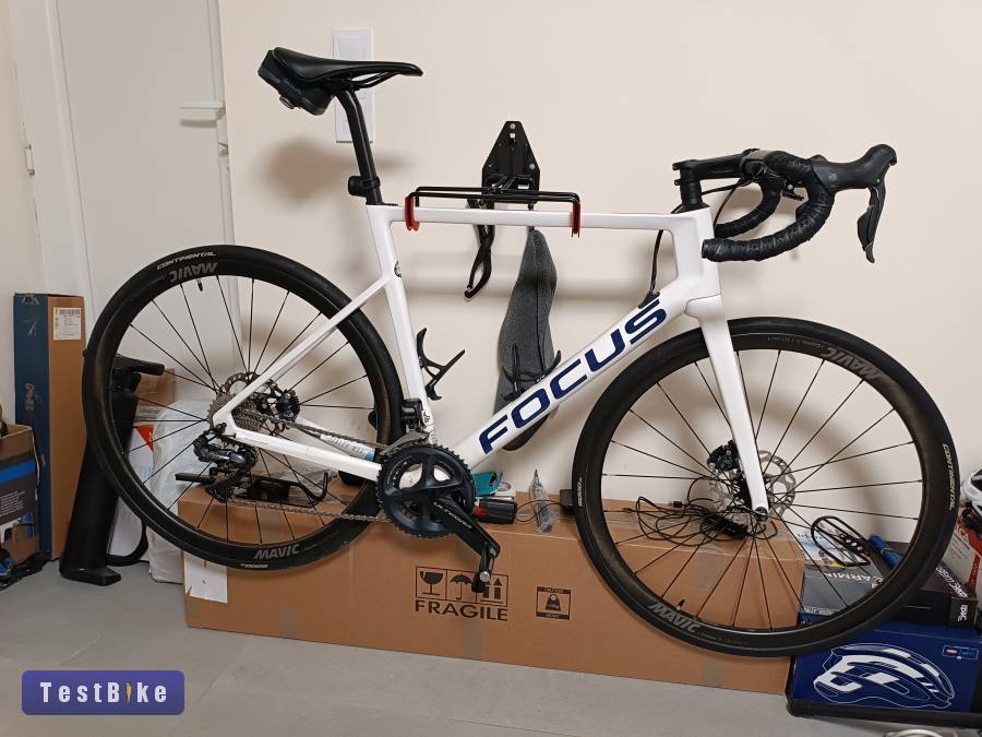 Focus Izalco Max Disc 8.9 2020 országúti kerékpár 