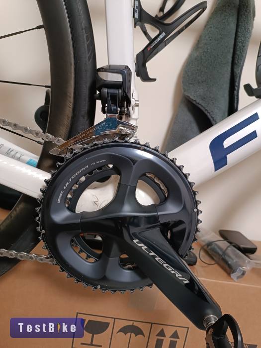 Focus Izalco Max Disc 8.9 2020 országúti kerékpár 