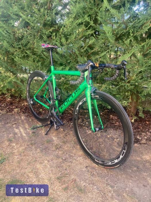 Focus Izalco Race M-es karbon országúti kerékpár