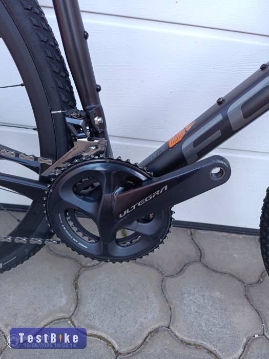 Focus Paralane "L"-es új állapotú eladó! 