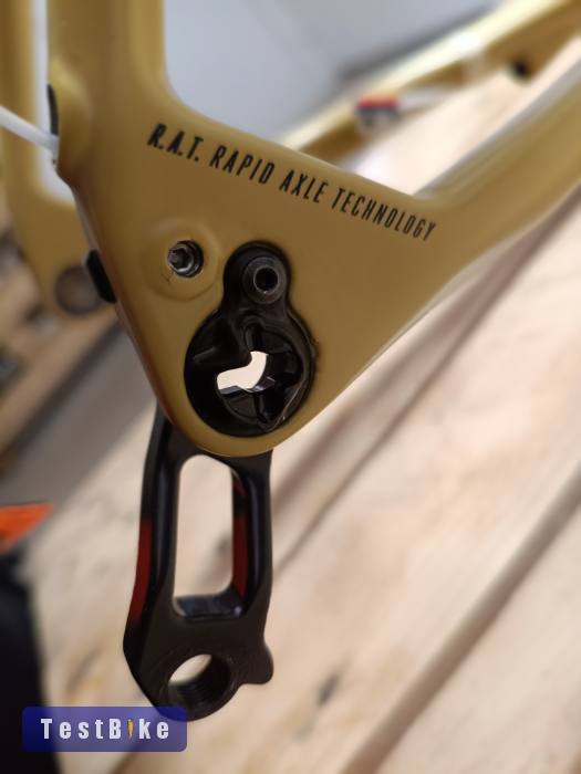 Új Focus Paralane2 váz szett eladó