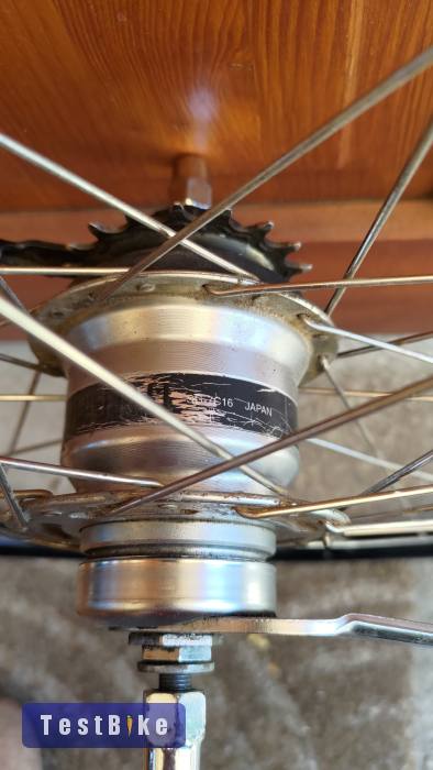 Foglalkozós Shimano Nexus 7 seb. agyváltós hátsó kerék