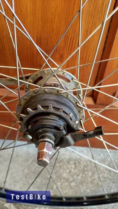 Foglalkozós Shimano Nexus 7 seb. agyváltós hátsó kerék