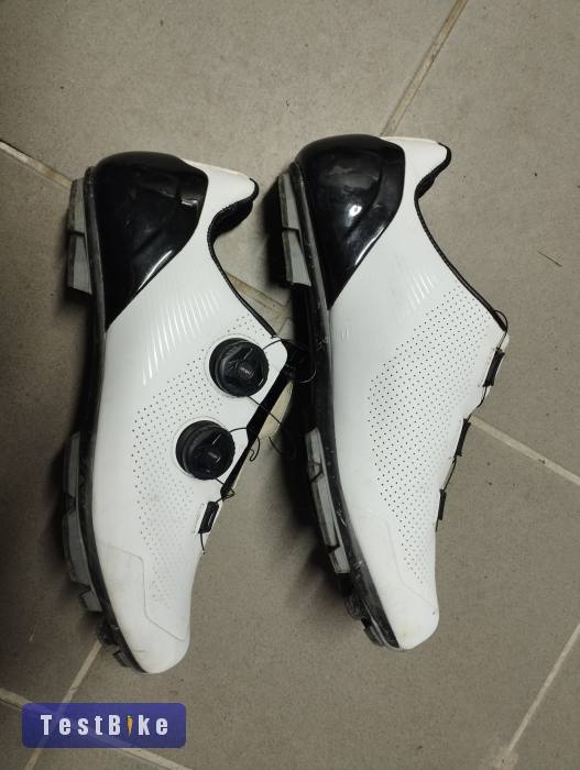 Force karbon talp+boa 43-as MTB cipő