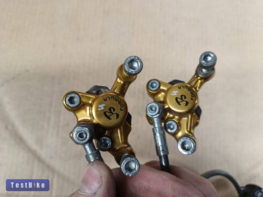 Formula B4 hidraulikus tárcsafék szett