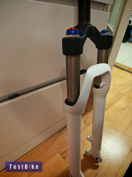 Fox 32 Alps 26-os teleszkóp 