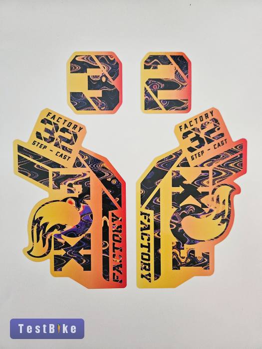 Fox 32 factory matricák