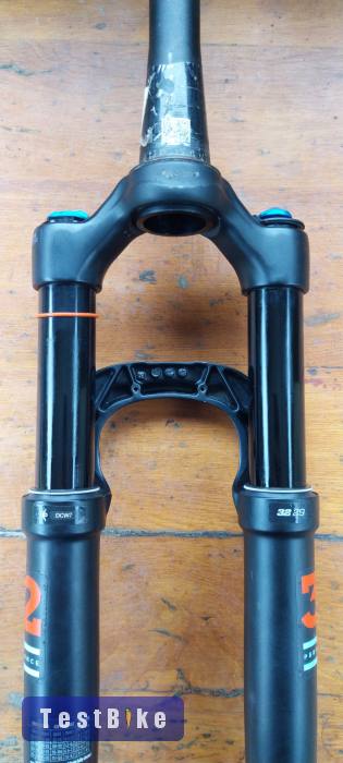 Fox 32 Step Cast Performance