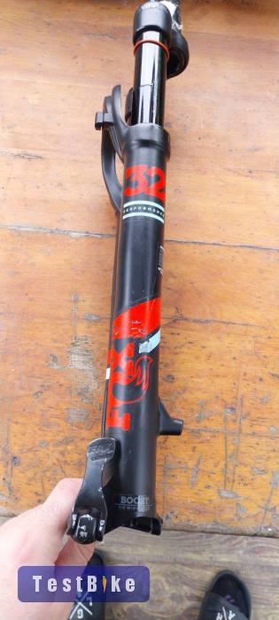 Fox 32 Step Cast Performance