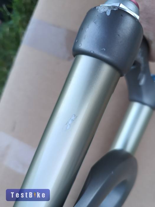 Fox 32 Talas RL levegős állítható teleszkóp 26-27,5"