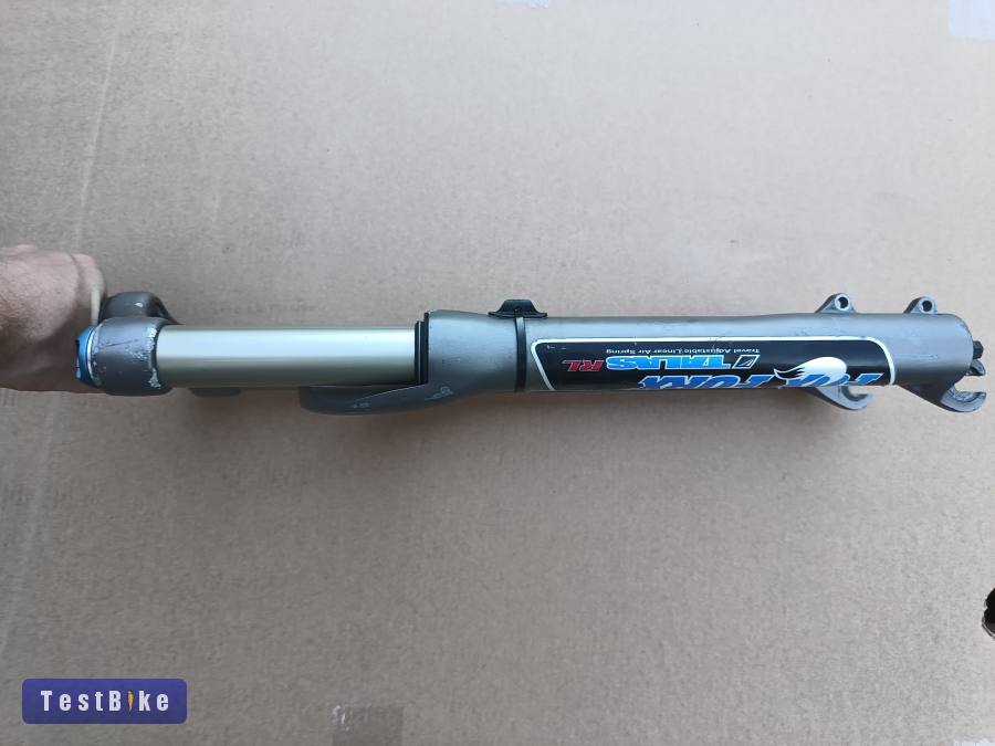 Fox 32 Talas RL levegős állítható teleszkóp 26-27,5"