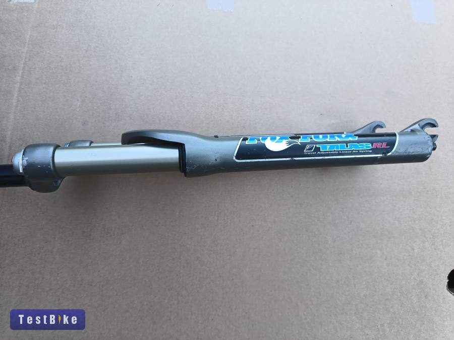 Fox 32 Talas RL levegős állítható teleszkóp 26-27,5"