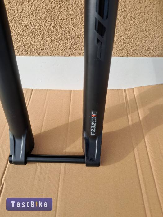 FOX 34 Kashima Grip SL Race Day SID DT Swiss f232 110mm 100